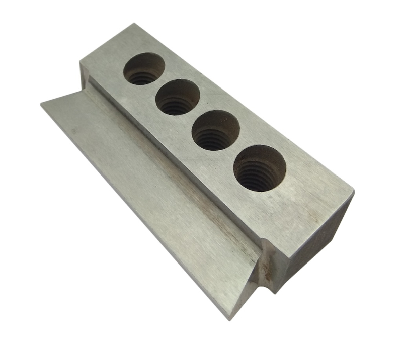 Резец зубострогальныйМ16 20град. Р18, 4 отверстий
