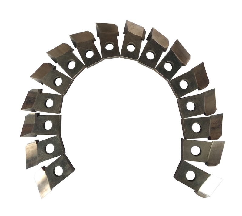 Комплект резцов к зуборезной головке для нарезания конических колес с круговыми зубьями 9 дюймов. Резцы № 7.5, S=1.3 мм Р6М5К5