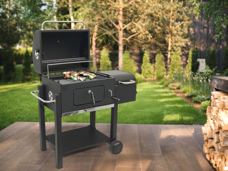 Барбекю вугільний з коптильнею LUND, решітка- 54,5x23,5 см, розмір - 112x62x121 см (99925)