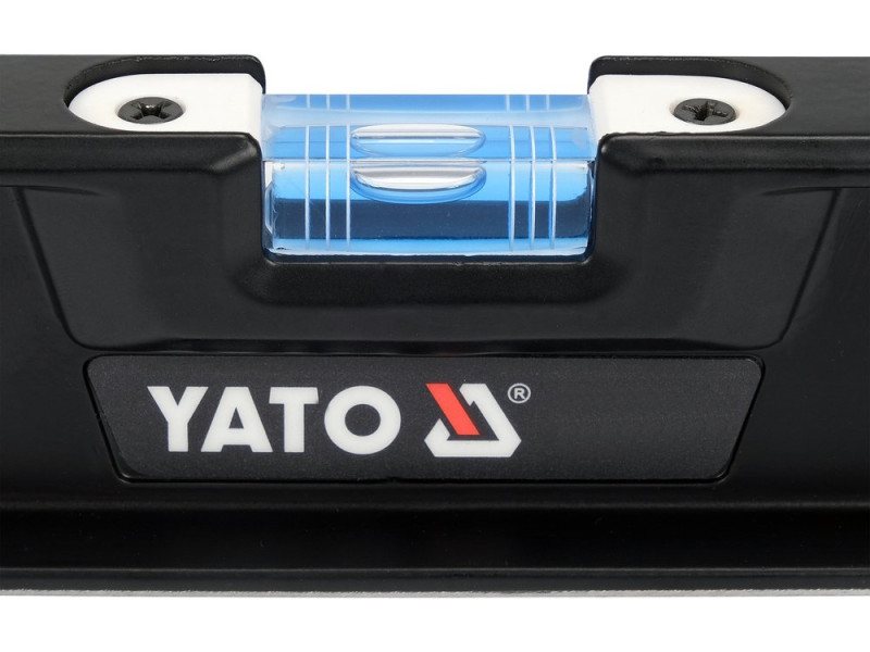 Уровень строительный магнитный YATO YT-30311, 600 мм, 3 глазка