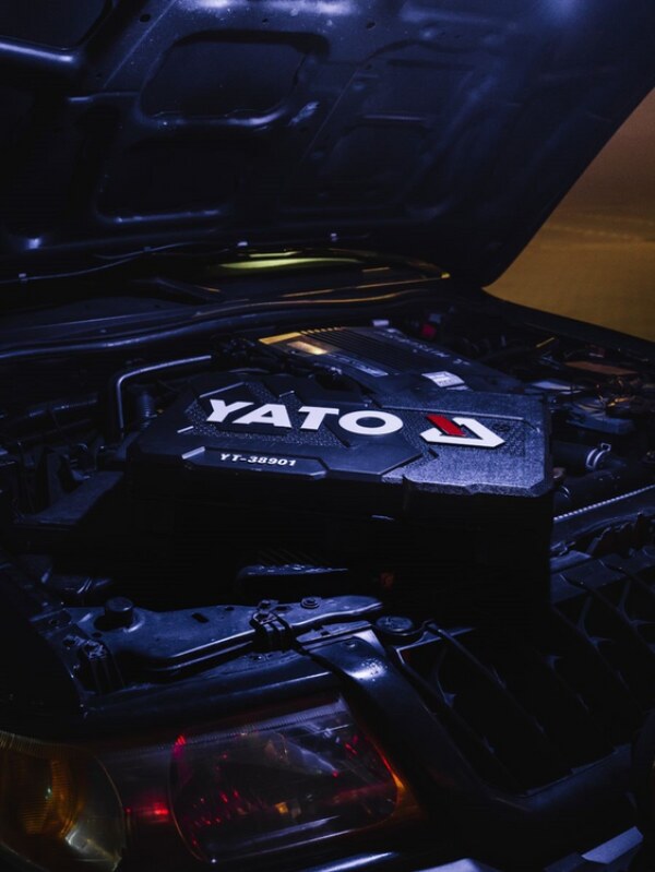 Набор торцевых головок YATO : квадрат 1/2", 1/4" с инструментами, насадками. 122 шт. (YT-38901)