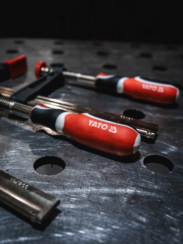 Струбцина столярная F-образная YATO YT-6450, 500×120 мм