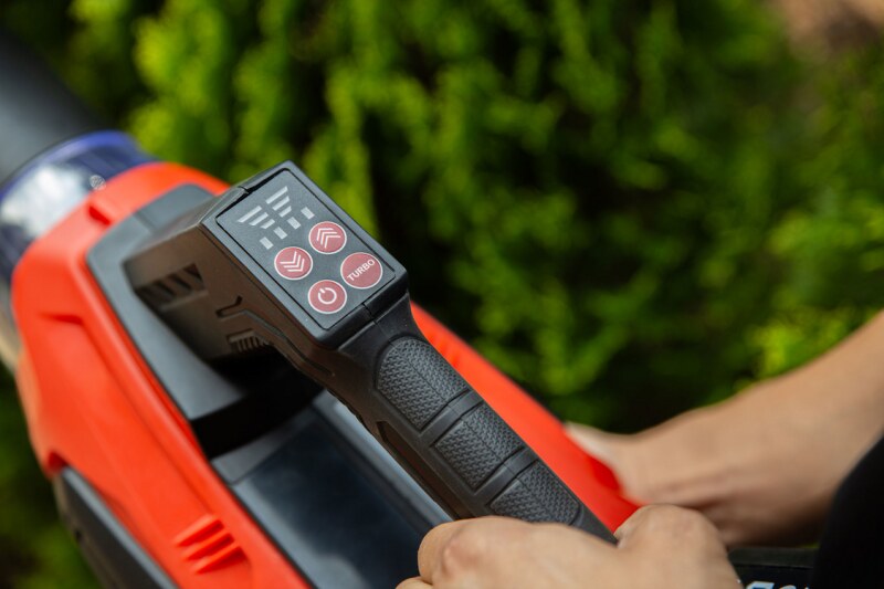 Повітродувка присадибна акумулятор YATO:Li-Ion 36V(2х 18V),продуктивн.- 900 м³/хв (БЕЗ АКУМУЛЯТОРА) (YT-85179)