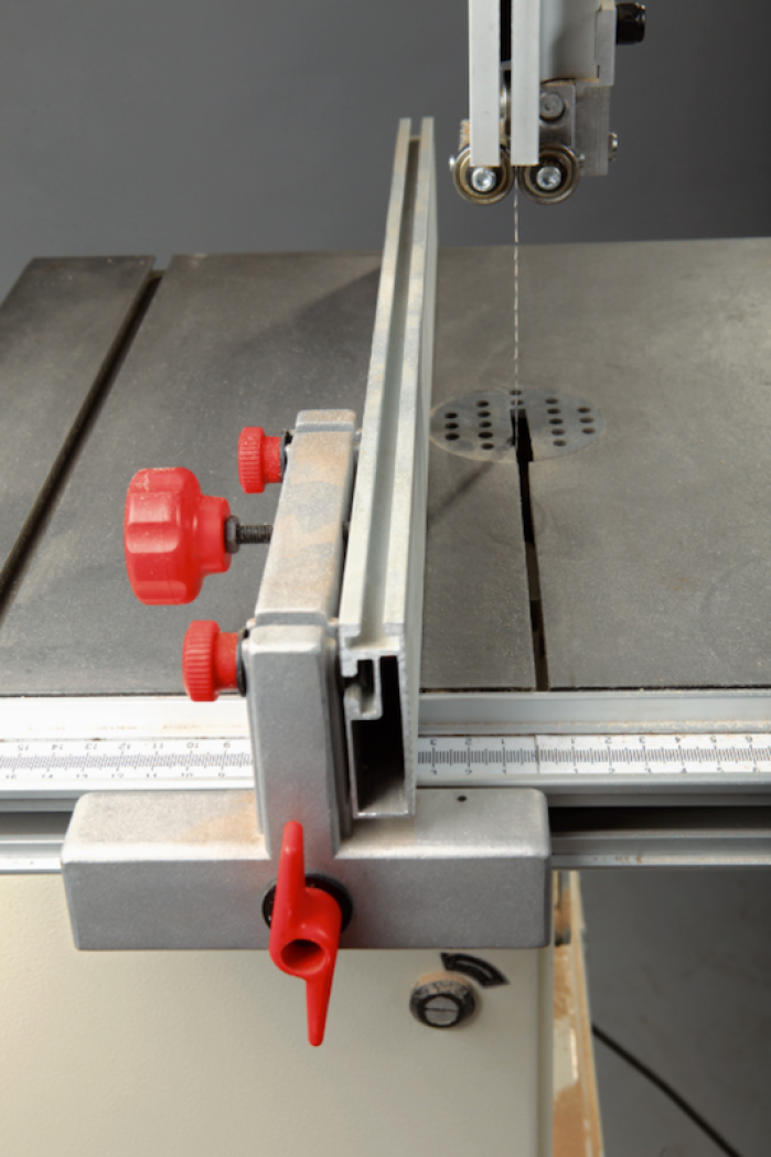 Стрічкопильний верстат по дереву JET JBS-12 : 230 В, 0,8 (0,5) кВт; полотно 2240х 6-15 мм