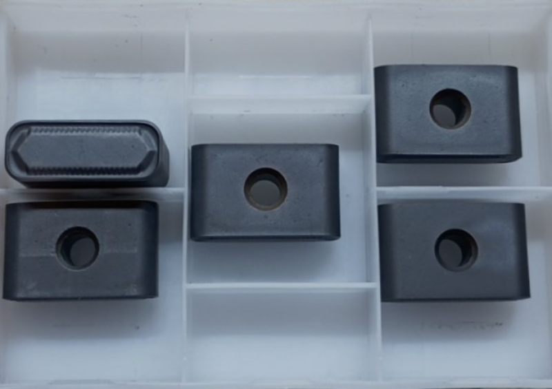 Пластина тангенциальная LNUX 301940SN-DM