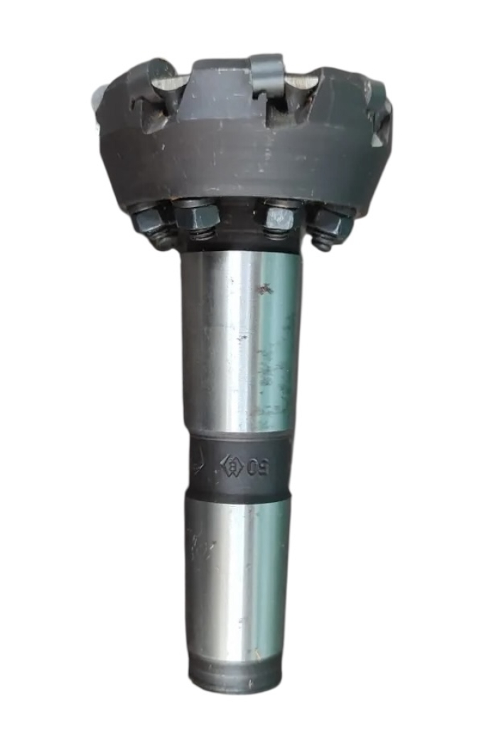 Фреза концевая к/х ф 40 мм z=6 КМ2 с мех. креплением круглых пластин из композита К05 s=5 мм, d=7 мм особо высокой степени точности (с пластинами)