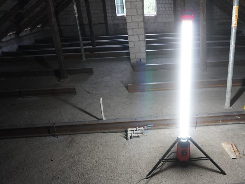 Светильник для мастерской 100 Вт YATO YT-08496, 7500 лм, штатив, IP44