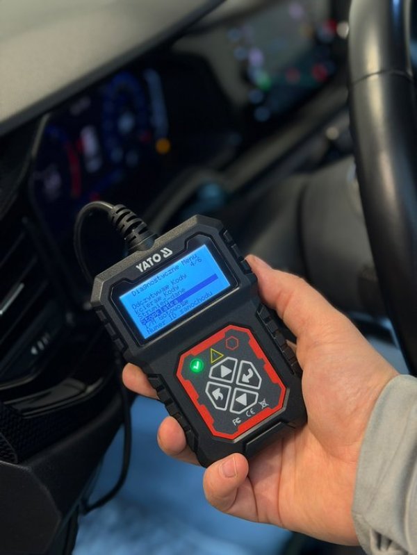 Тестер диагностический OBD/EOBD автомобиля YATO с LCD-дисплеем (YT-72978)