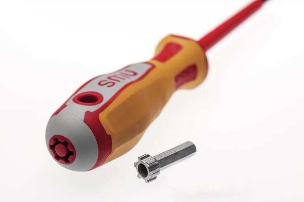Отвертка крестовая диэлектрич со шлицем PHILLIPS-PH2 NWS 0126-PH2-100 L=205 мм, клинок l= 100 мм (0126-PH2-100)