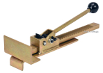 Струбцина для укладання паркету і ламінату YATO з діапазоном 420 мм [6]